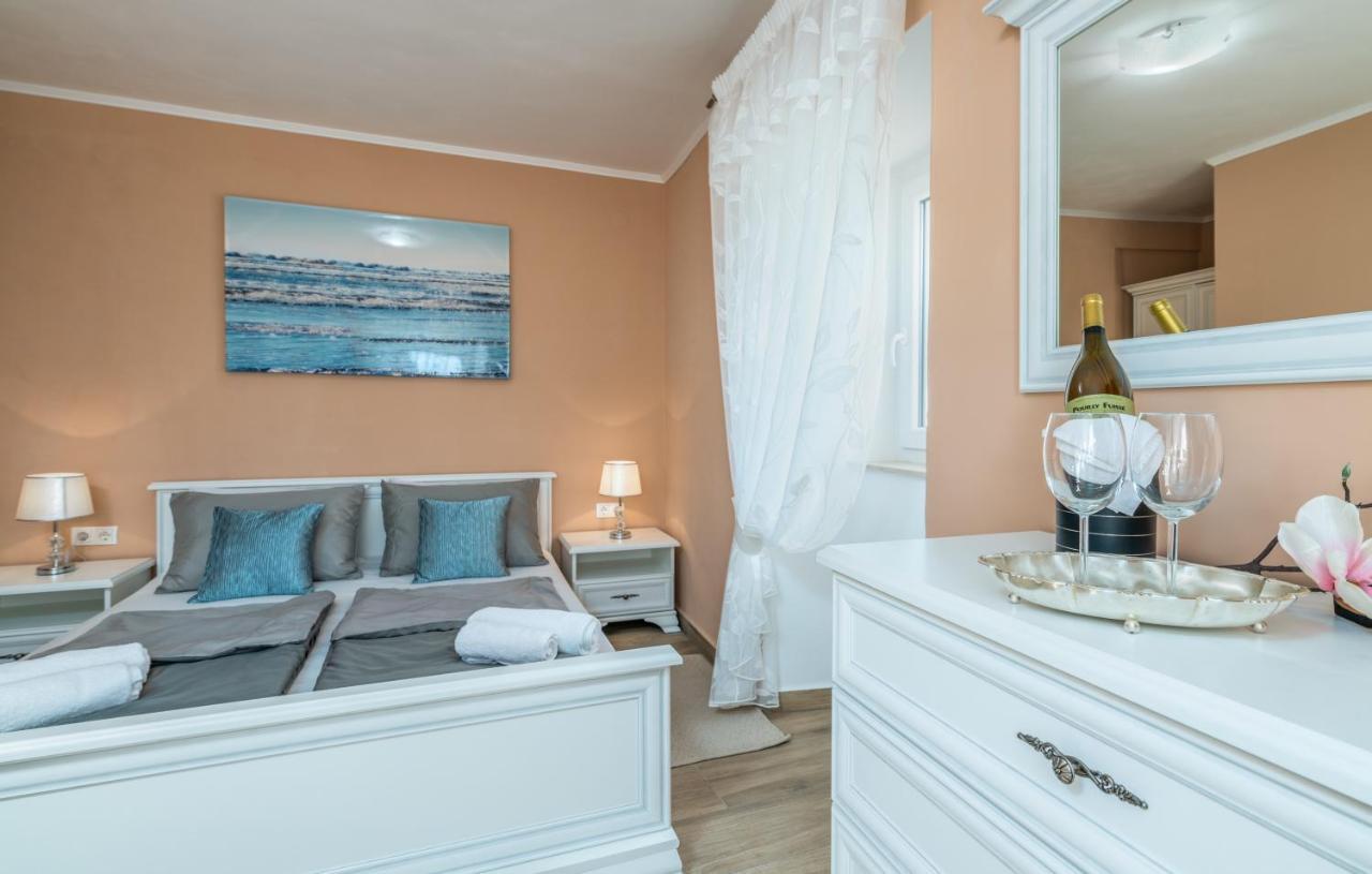Holiday House Serenity مالينسكا المظهر الخارجي الصورة